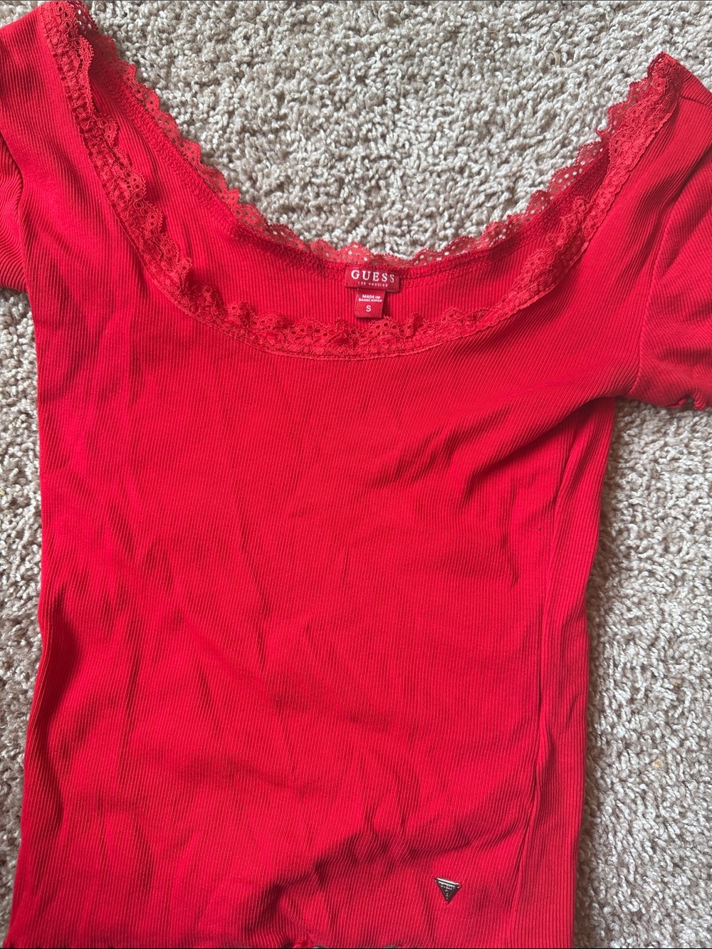 GUESS Red Ribbed Scoop Neck Lace-Trim Short Sleeve Top